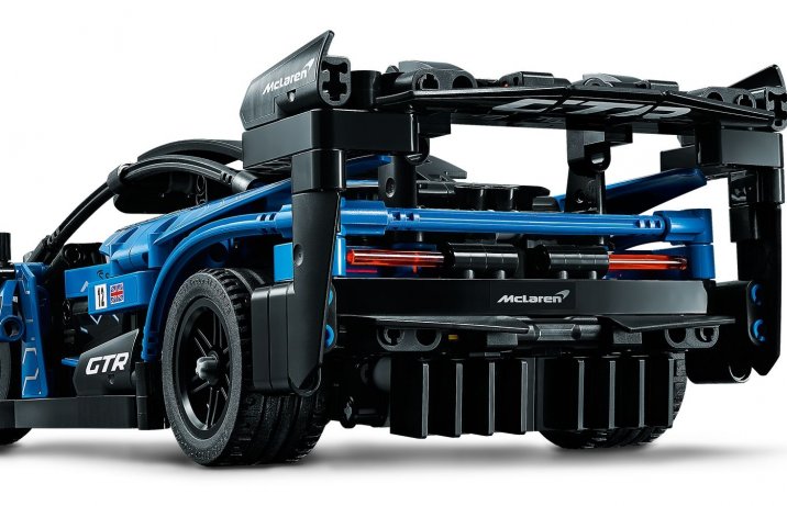 McLaren Senna GTR z LEGO - tył