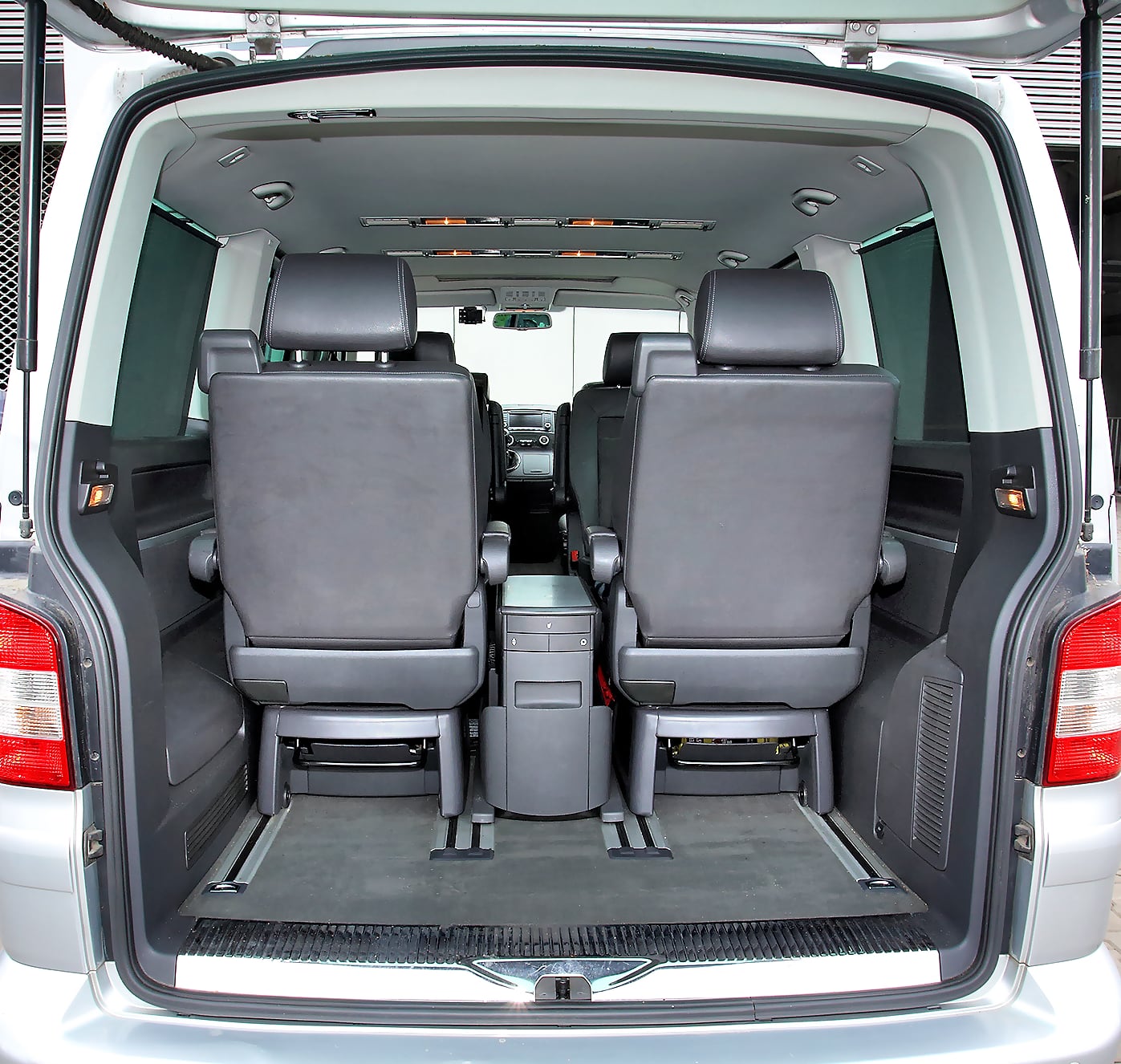 Volkswagen Multivan T5 bagażnik