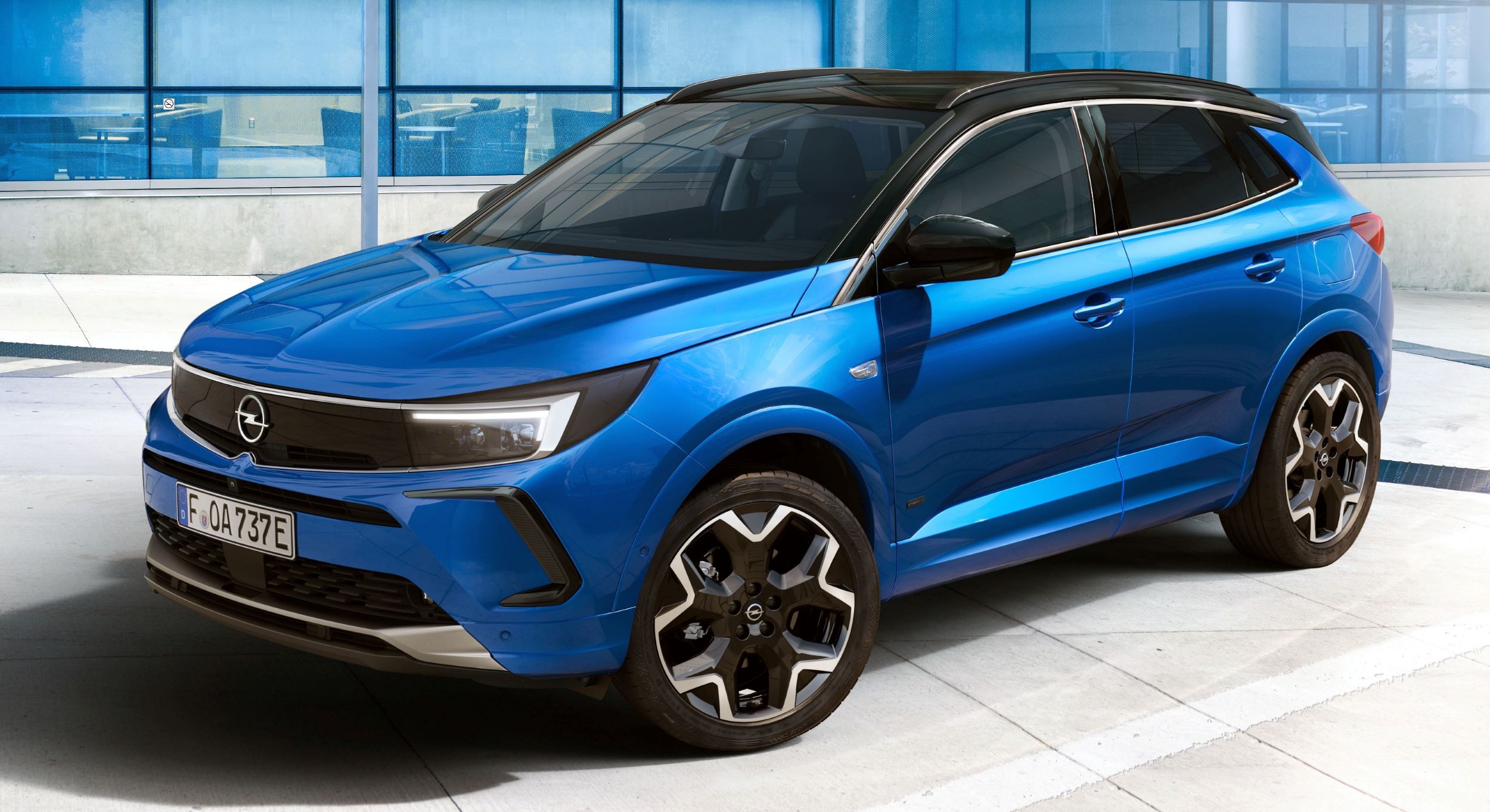 Opel Grandland przód