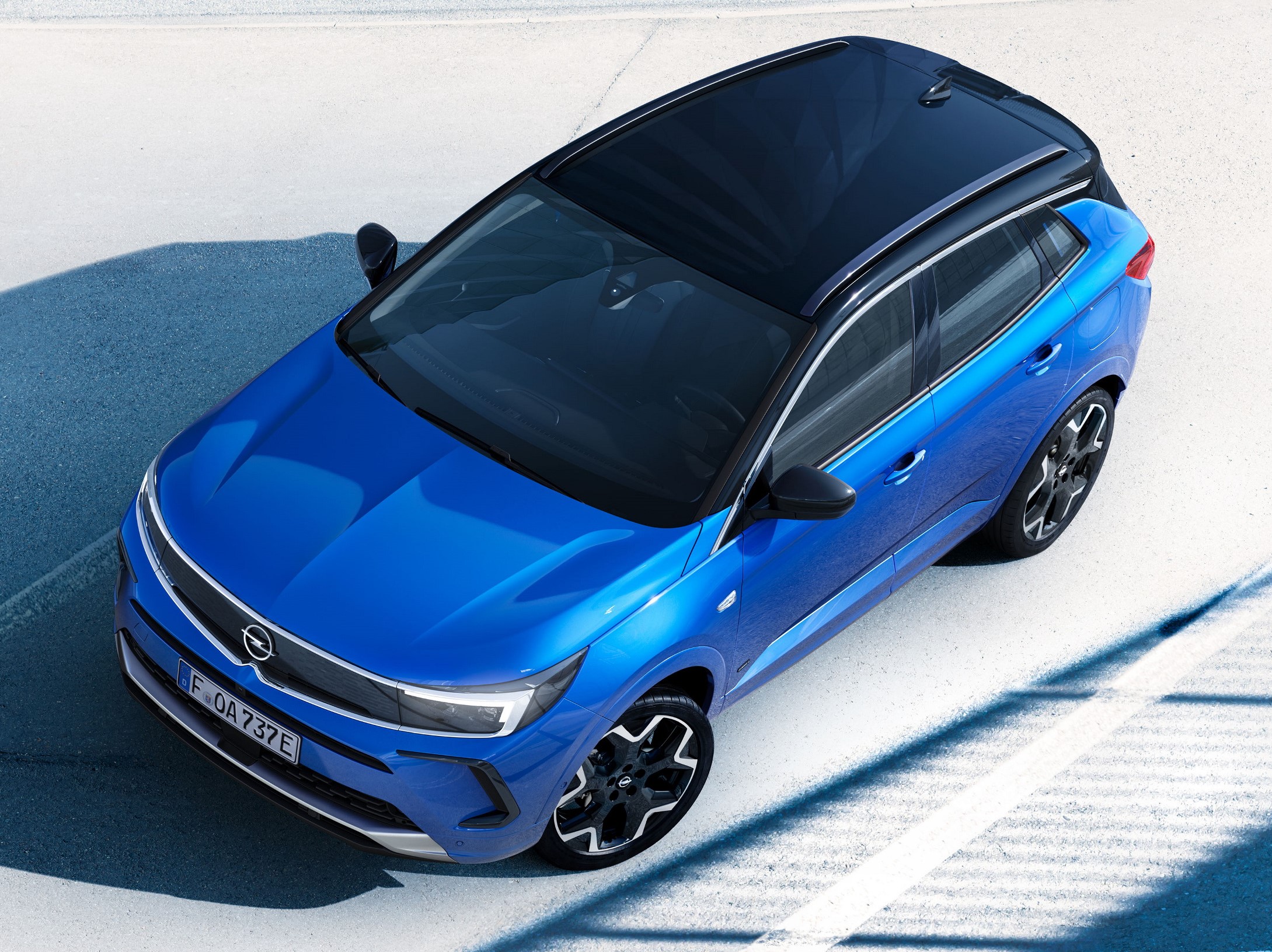 Opel Grandland przód