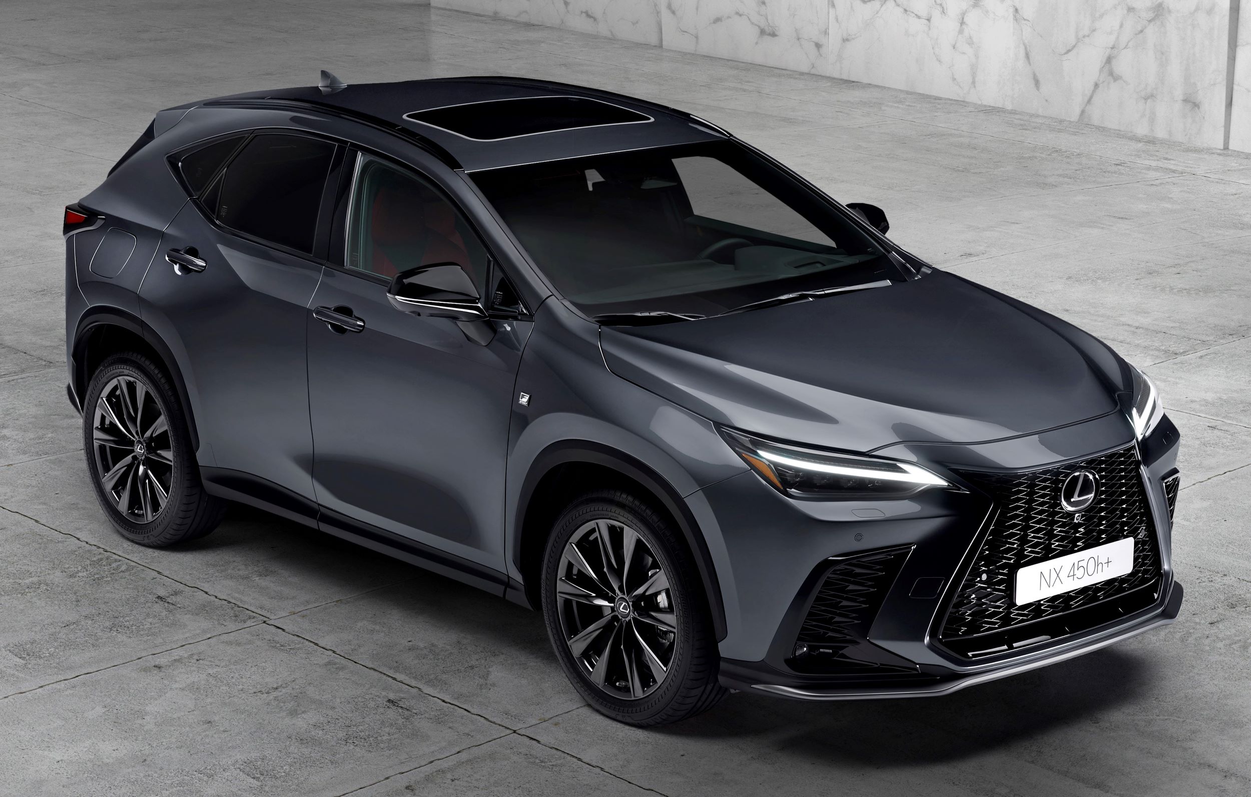 Lexus NX  przód