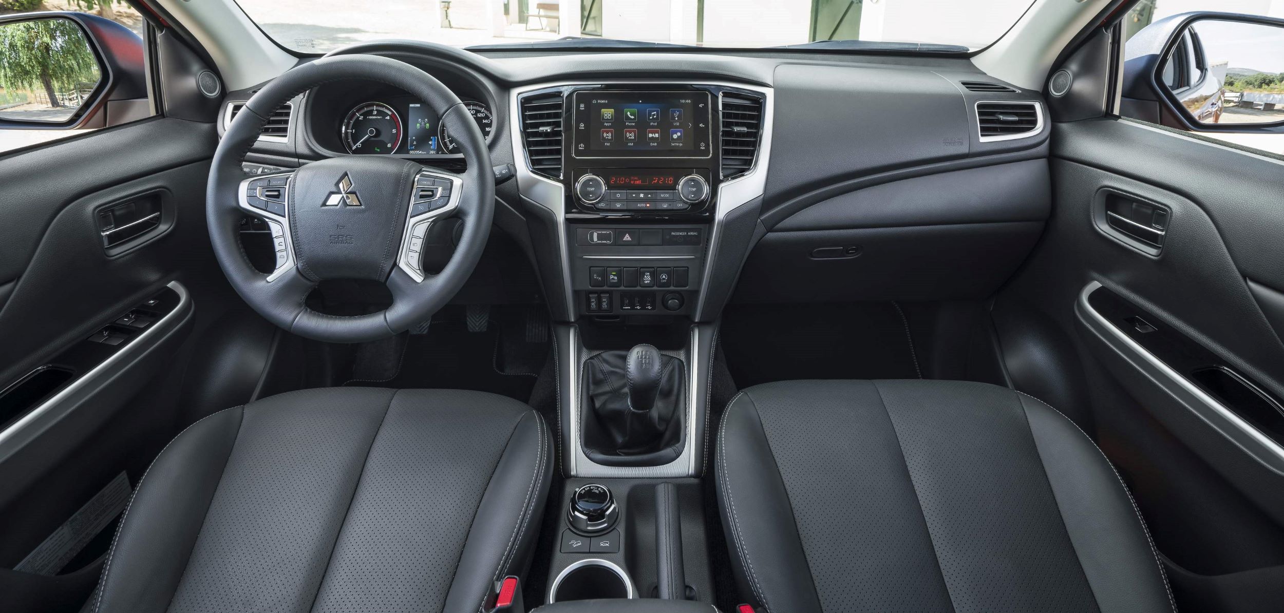 itsubishi L200 deska