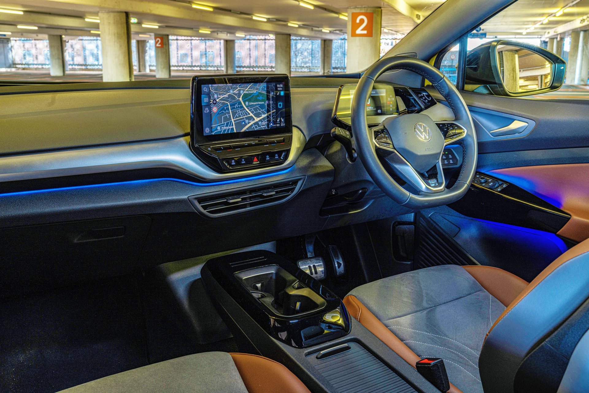 VW ID.4 - kokpit