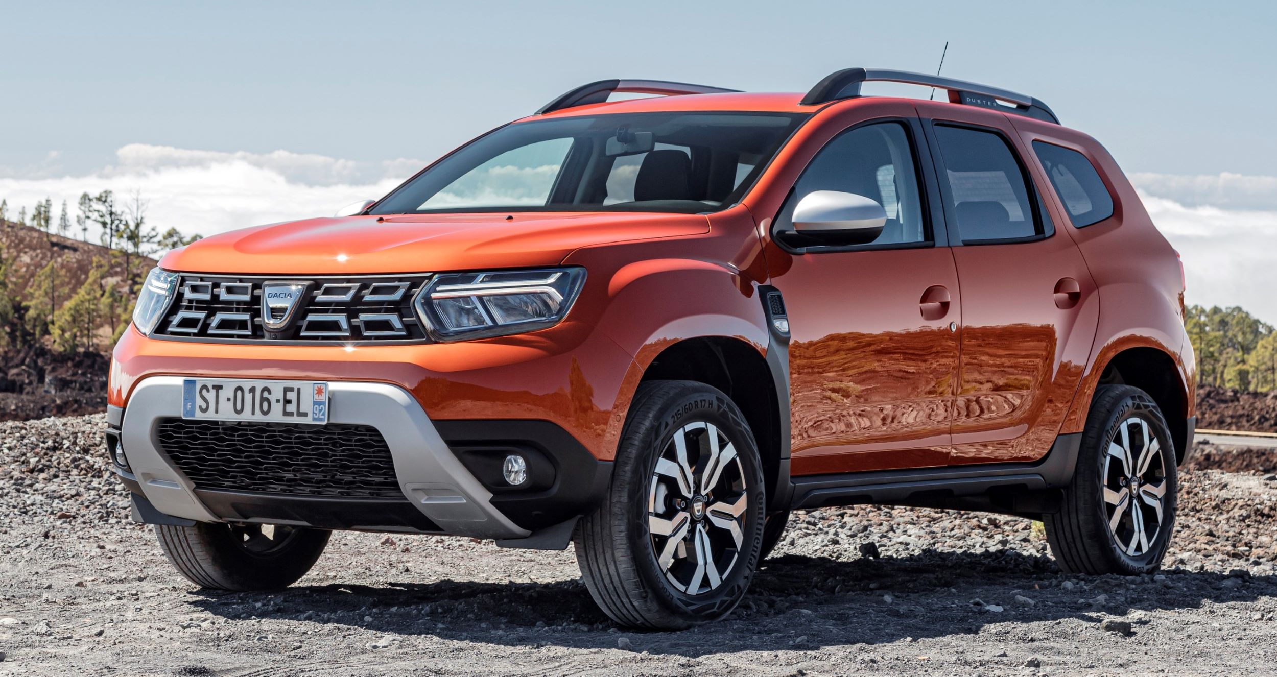 Dacia Duster przód