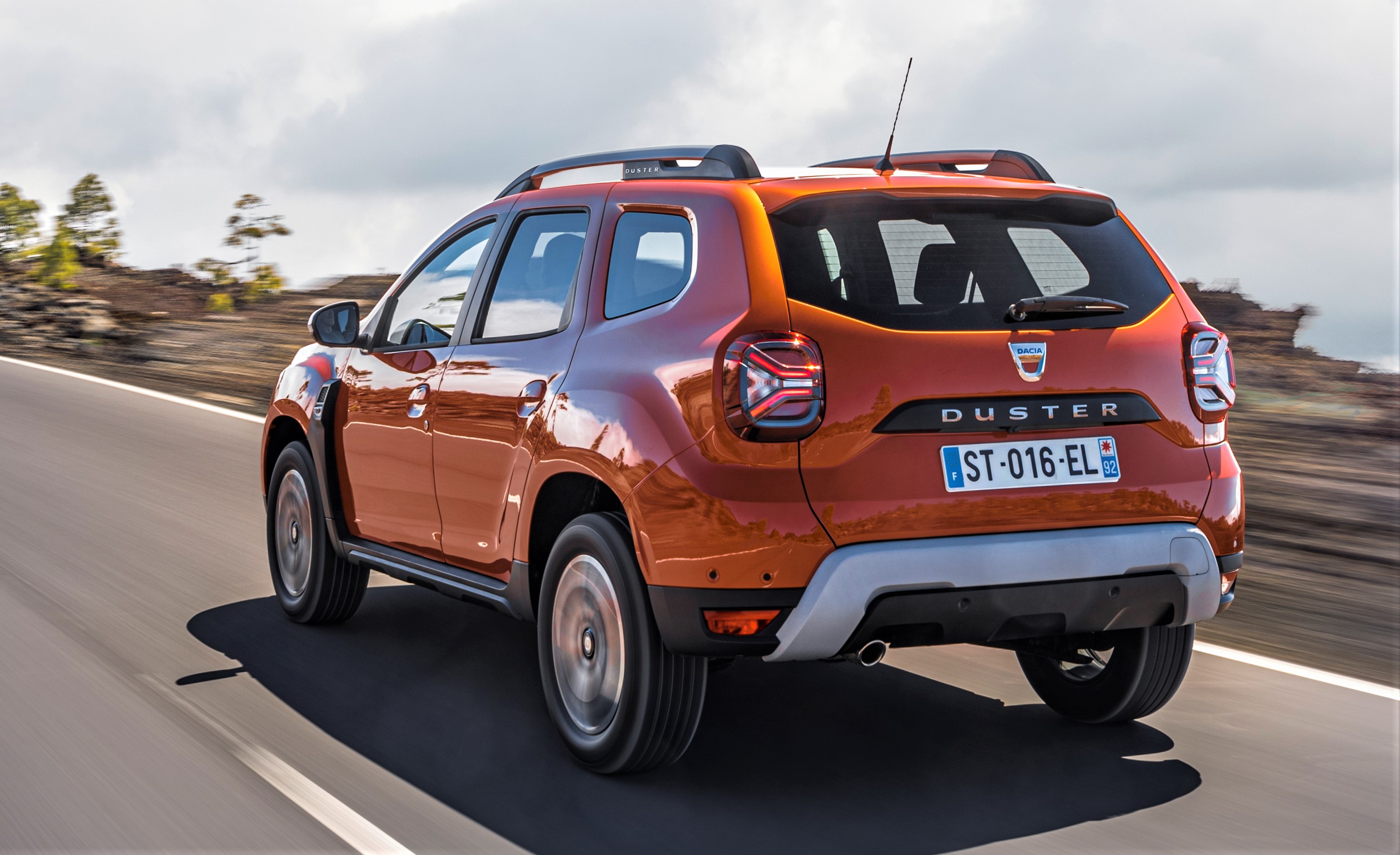 Dacia Duster tył