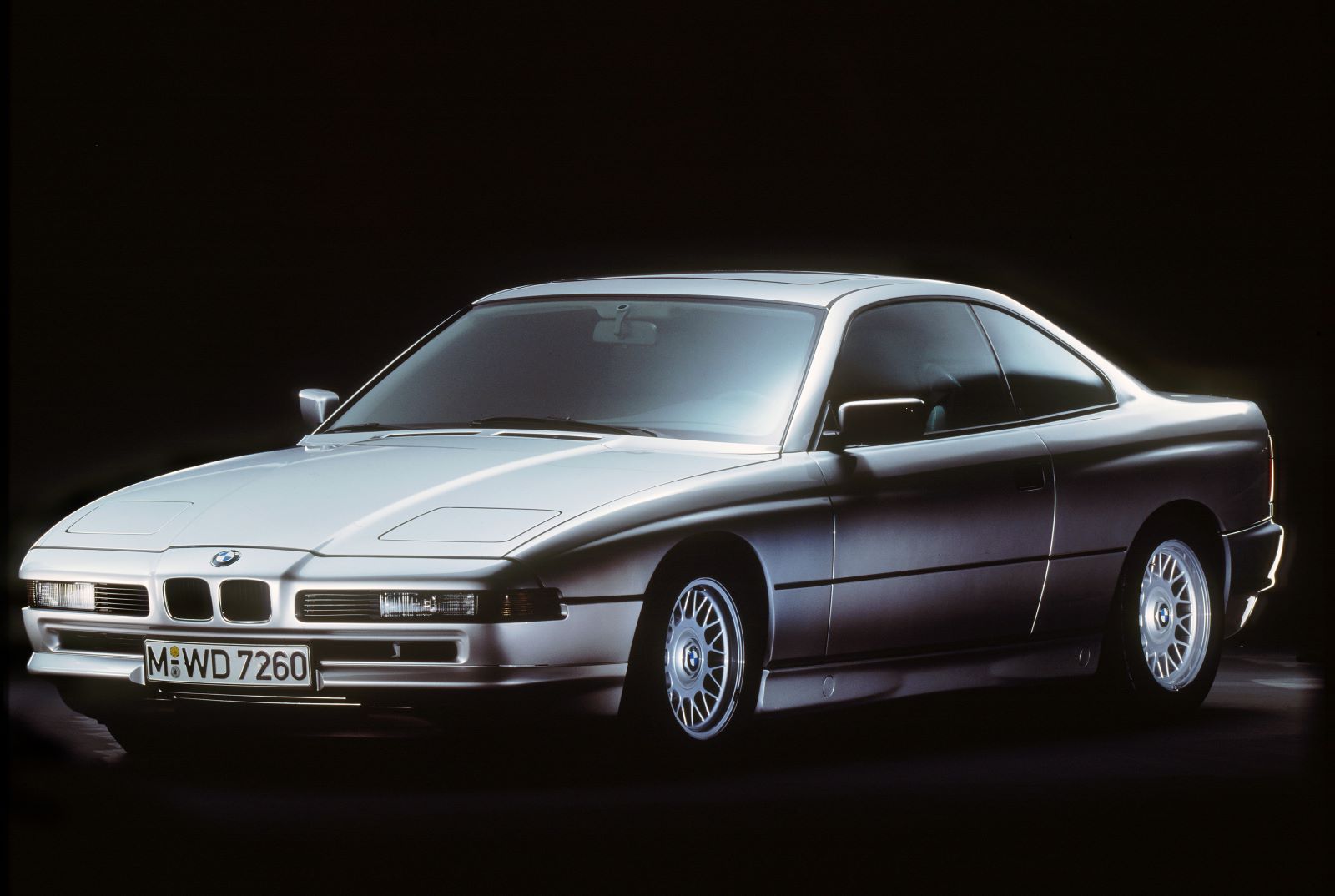 BMW 850