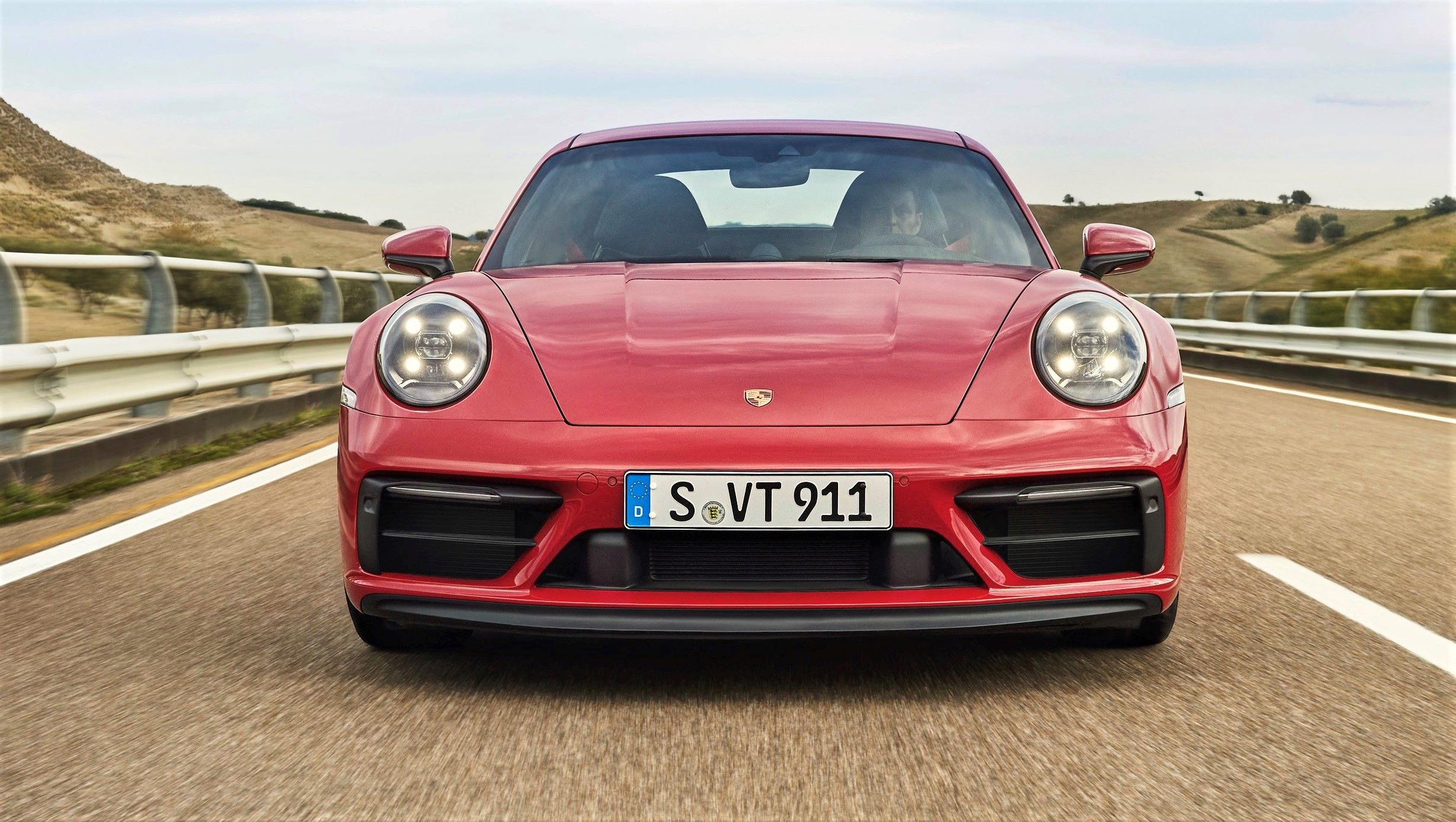 Porsche 911 GTS przód