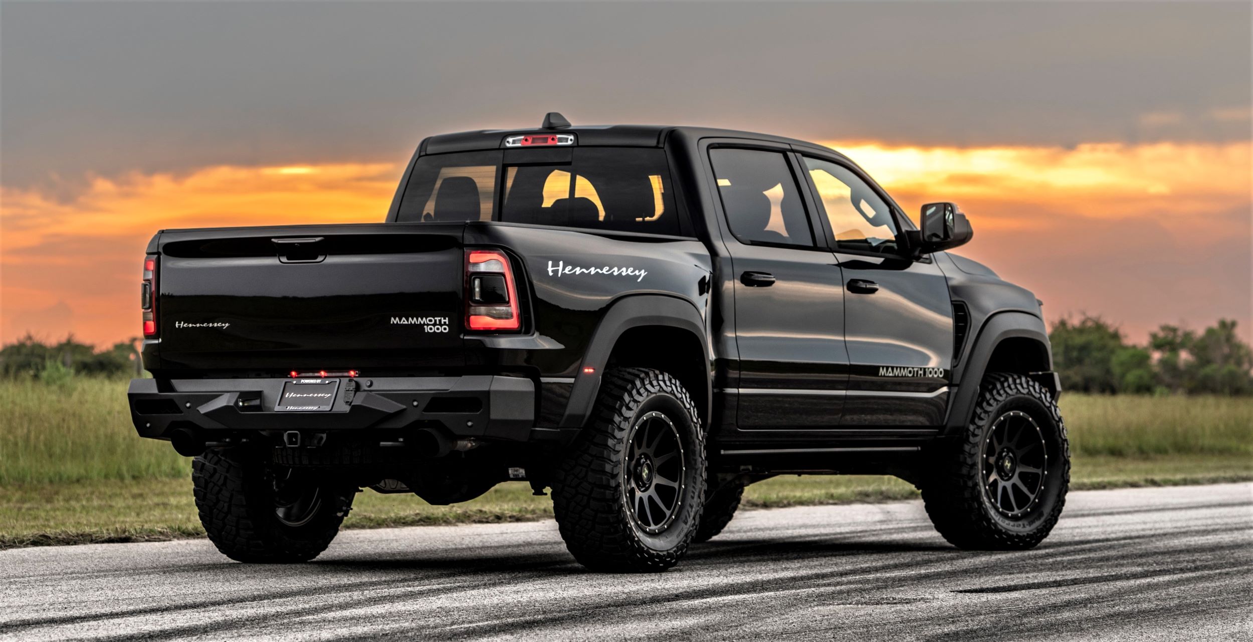 Hennessey Mammoth 1000 TRX tył