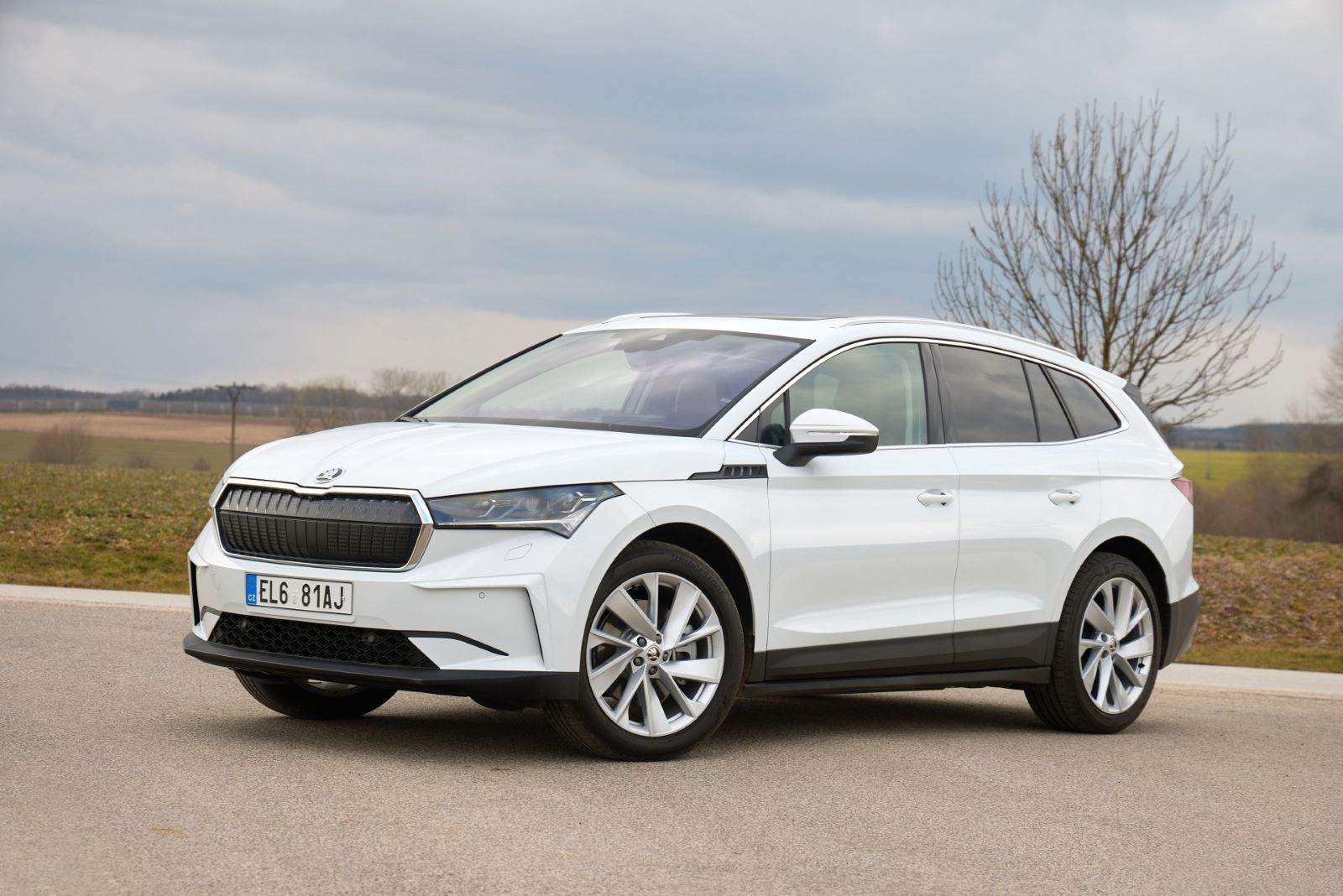 Skoda Enyaq iV - przód