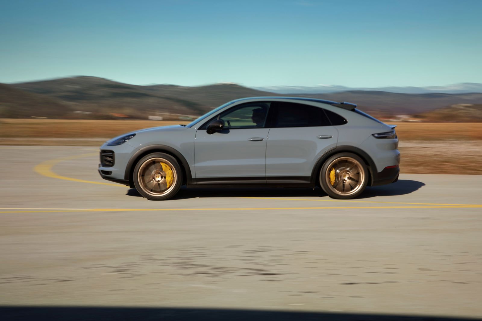 Porsche Cayenne Turbo GT - bok, profil