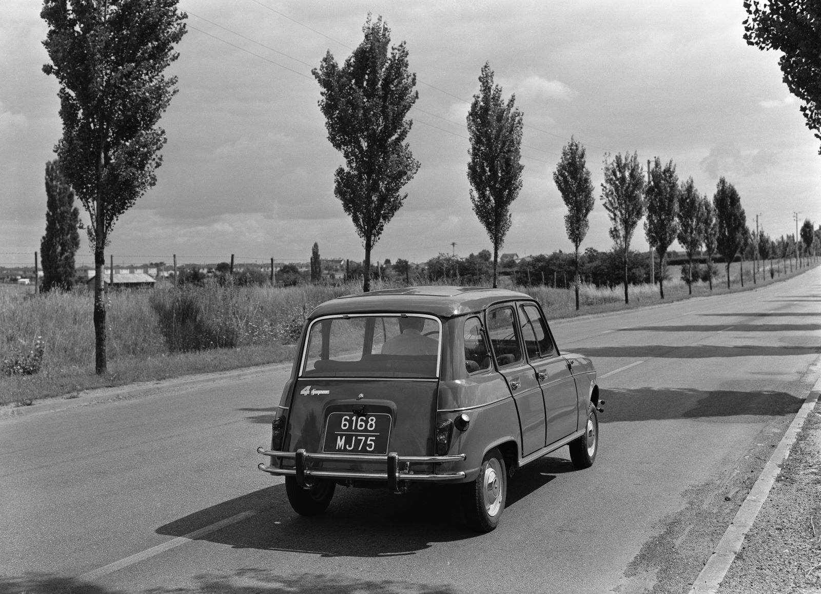 Renault 4 - tył
