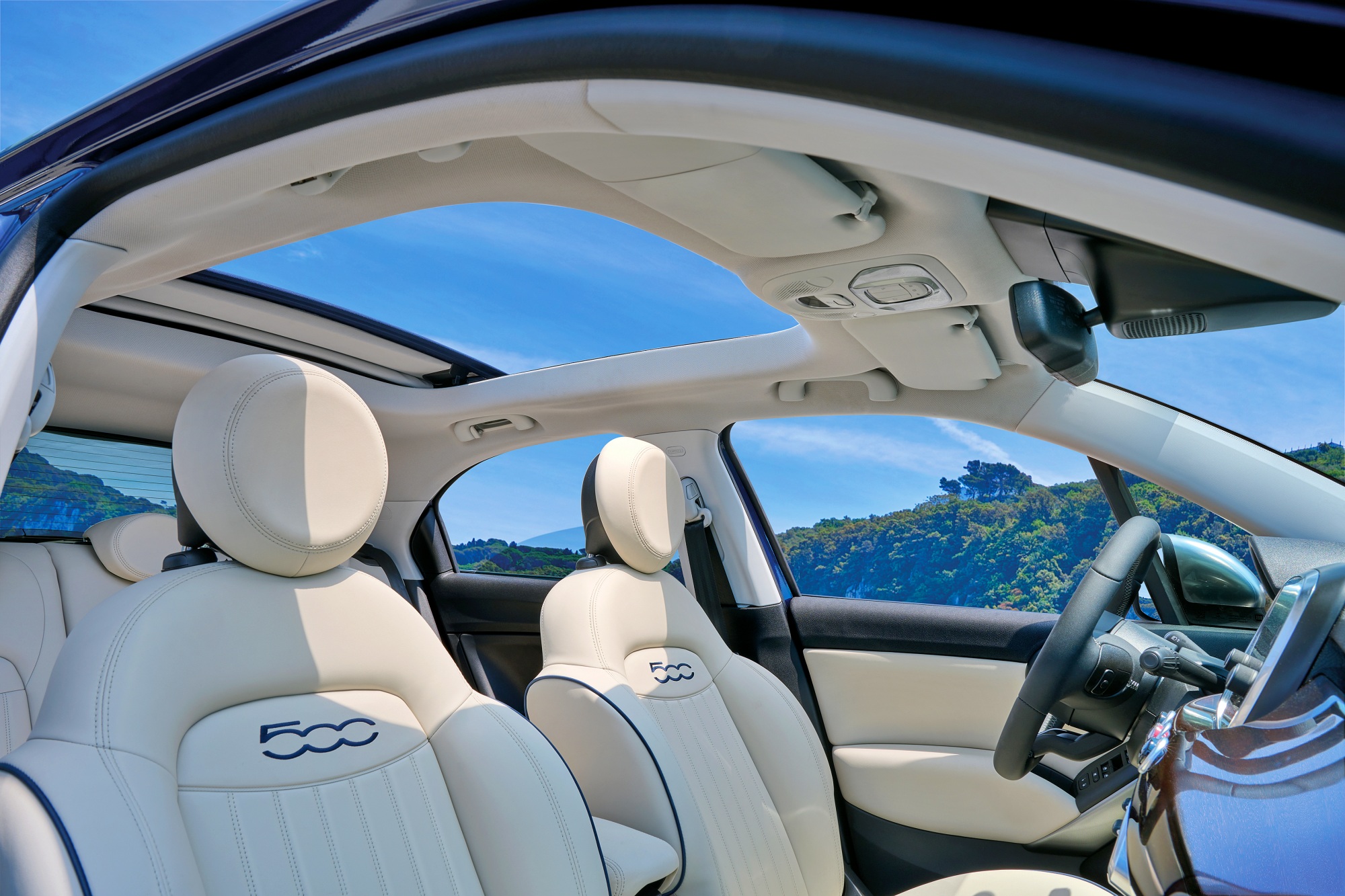 Fiat 500X Yachting dach