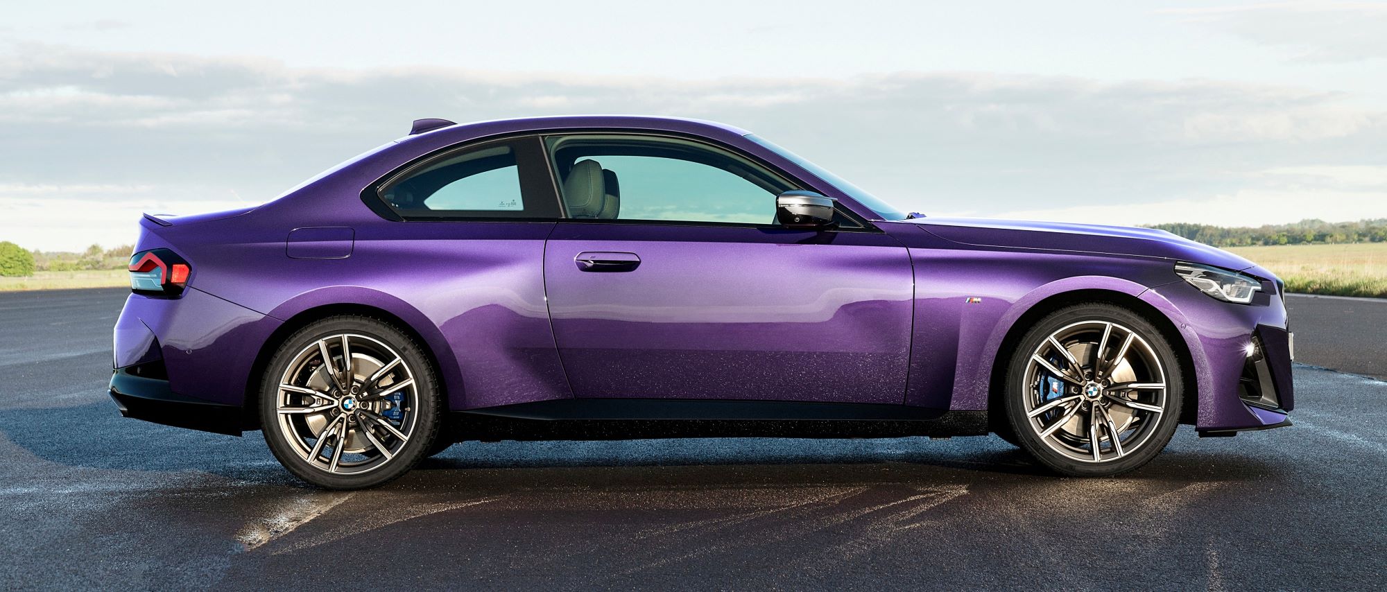 BMW serii 2 Coupe bok