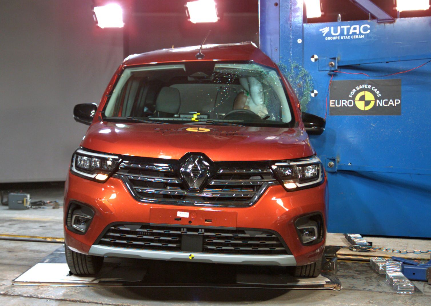 Renault Kangoo test boczny Euro NCAP