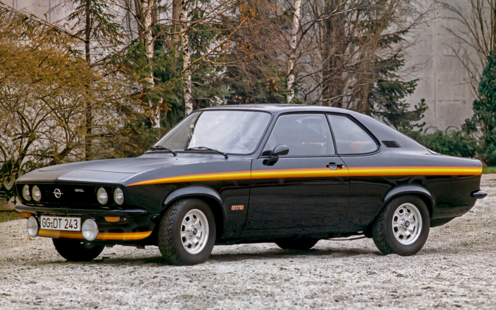 Opel Manta pierwsza generacja - wersja GT/E, przód