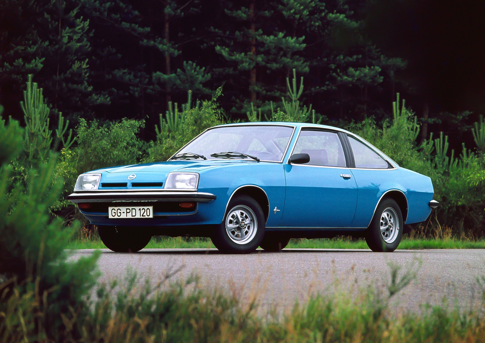 Opel Manta druga generacja - przód