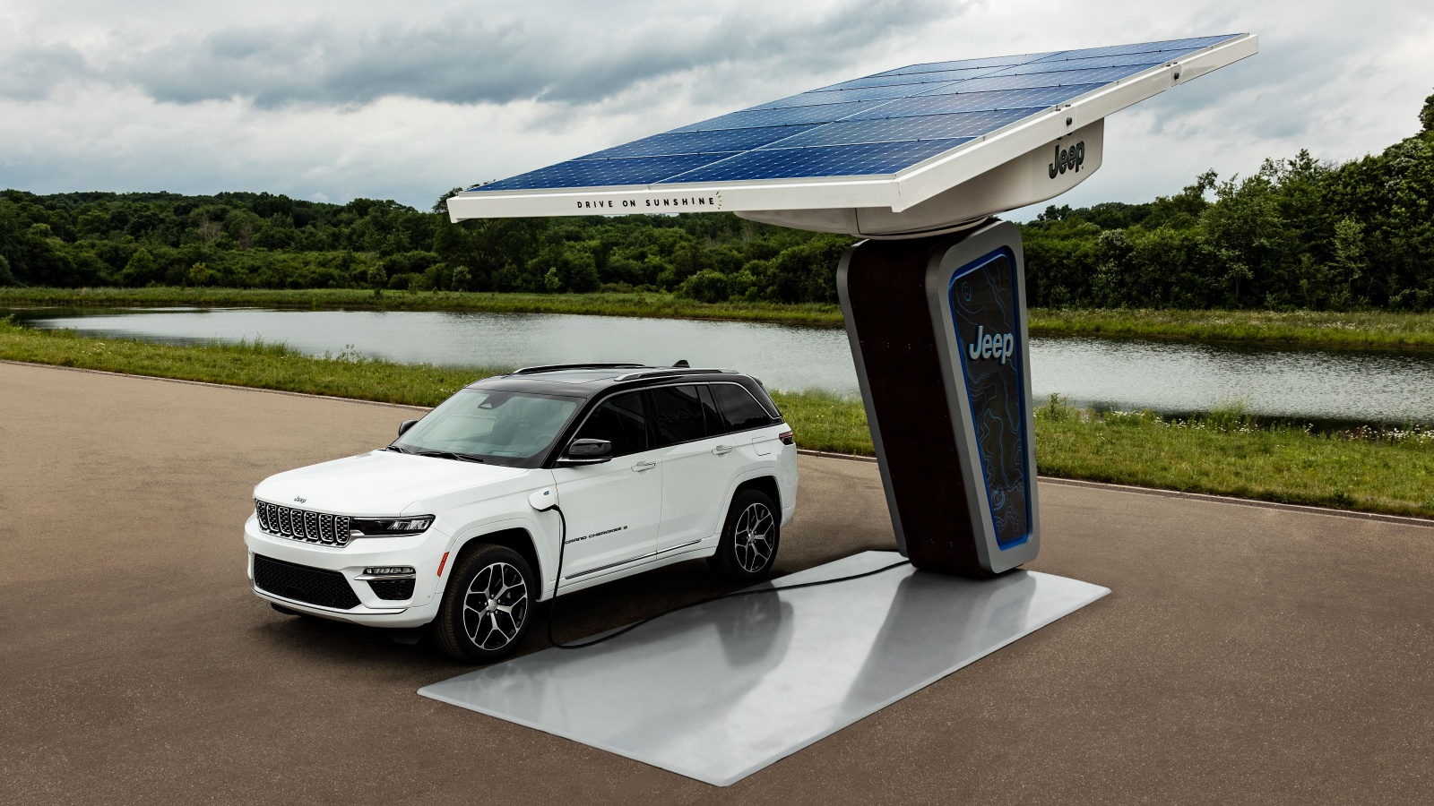 Nowy Jeep Grand Cherokee - przód
