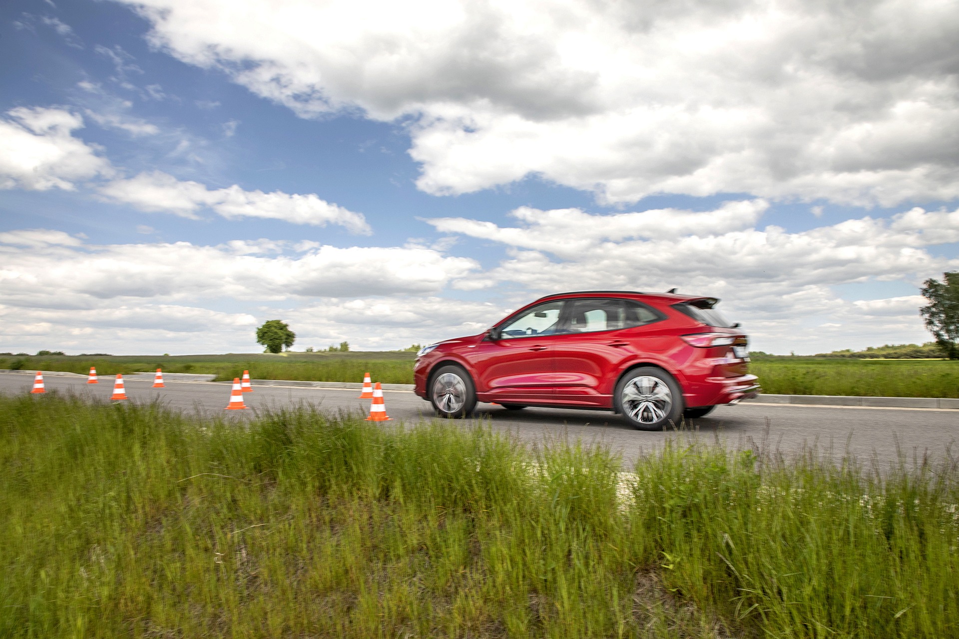 2021 Ford Kuga 2.0 EcoBlue MHEV - bok