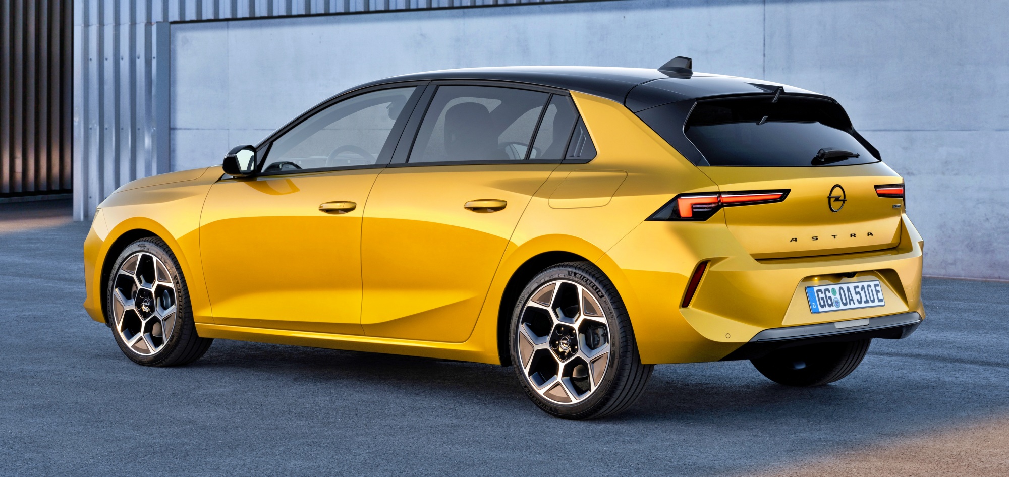 Opel Astra tył