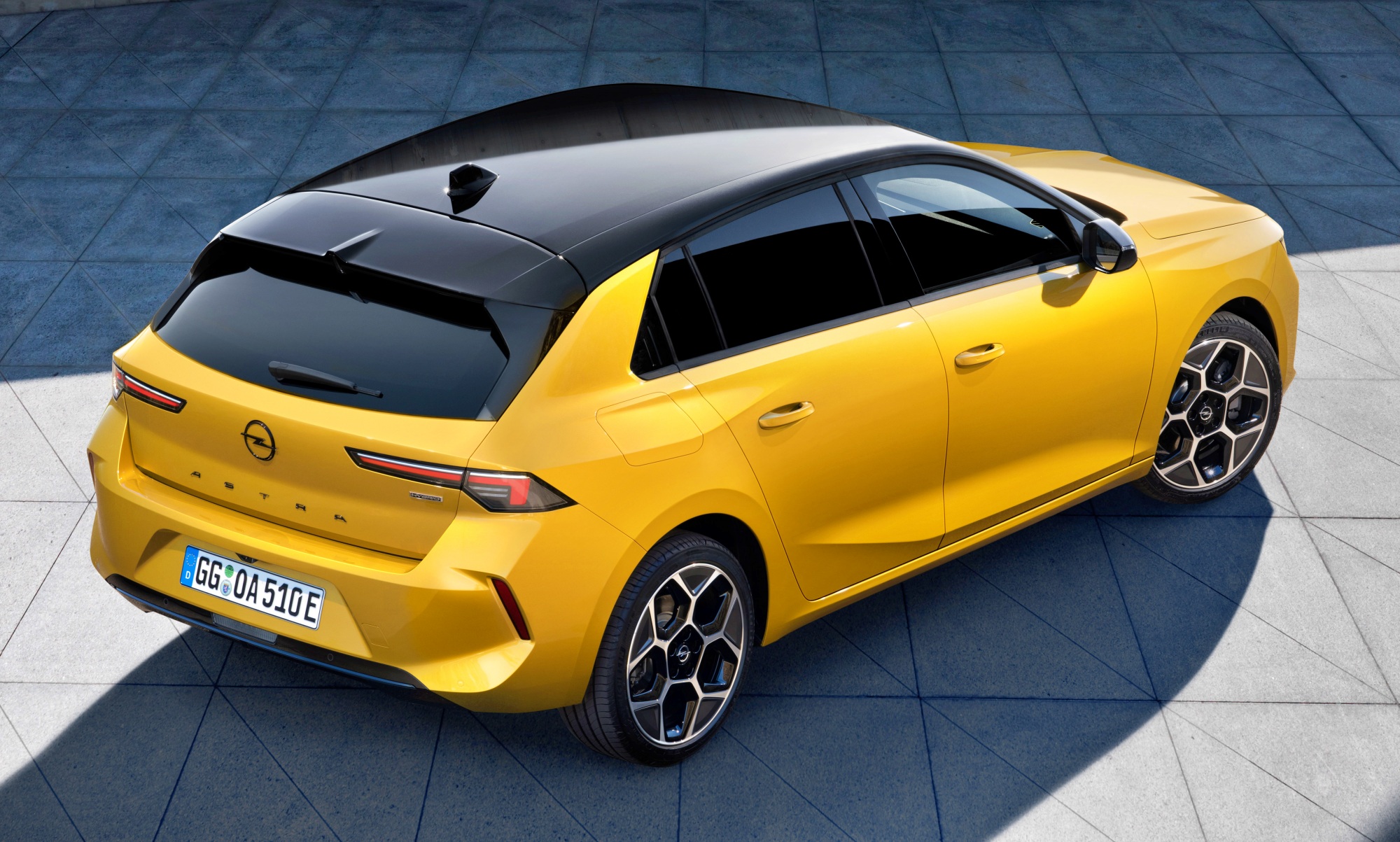 Opel Astra tył