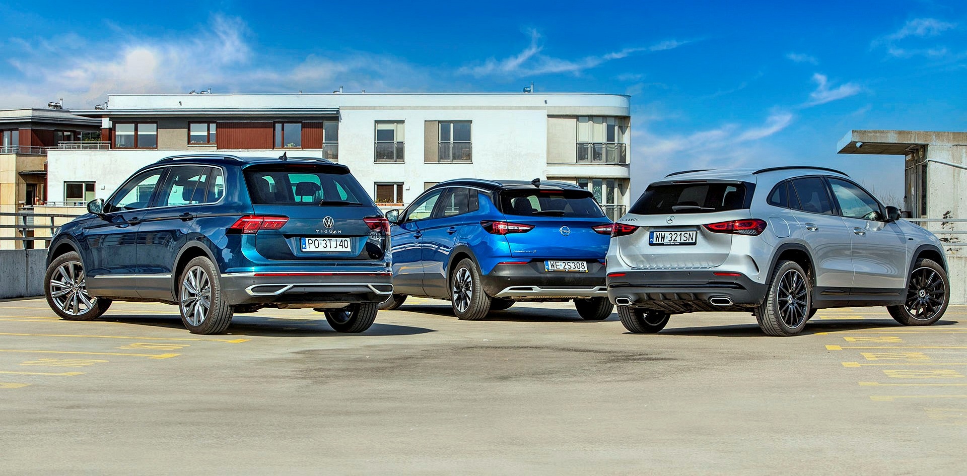 Mercedes GLA 250 e, Opel Grandland X 1.6 t Hybrid, VW Tiguan eHybrid - tyły