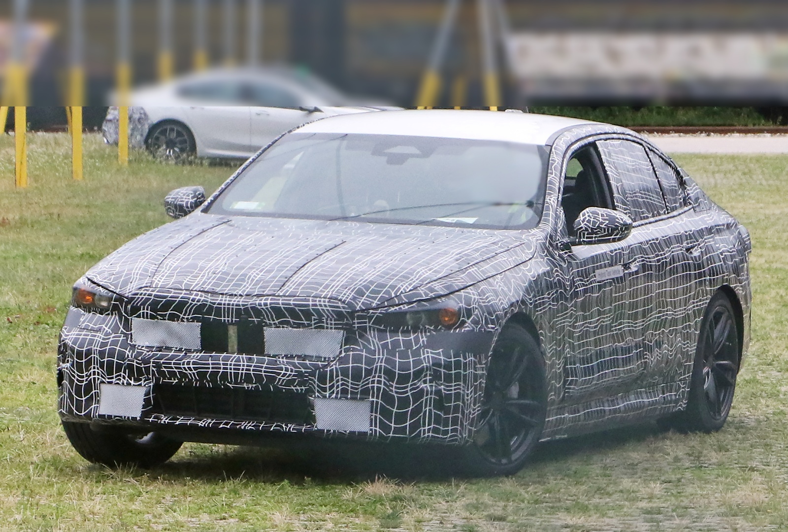 BMW serii 5 - przód