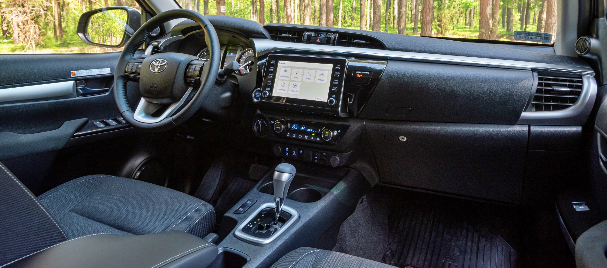 Toyota Hilux Arctic Trucks deska