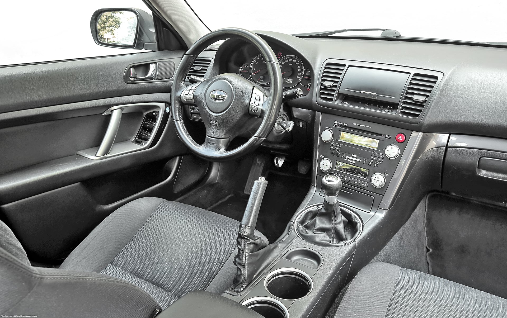 Subaru Legacy 2.0D deska rozdzielcza