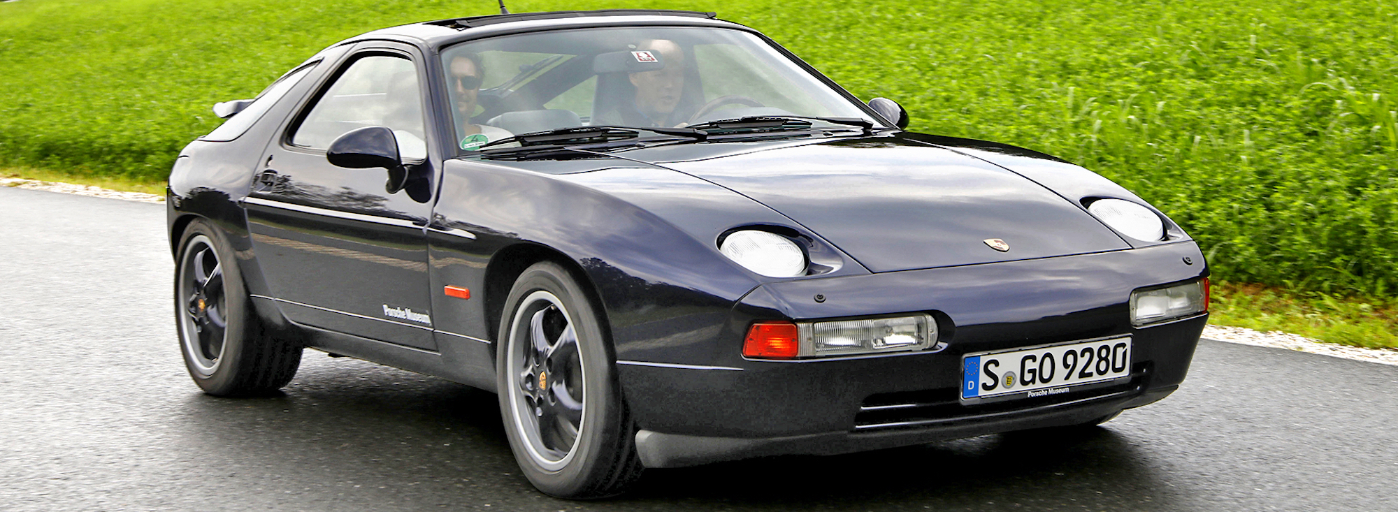 Porsche 928 (1977-1995)