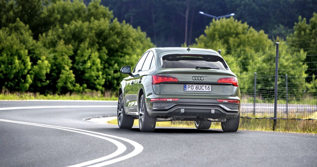 Audi Q5 Sportback 40 TDI quattro tył