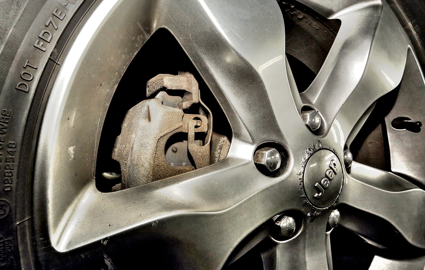 Jeep Grand Cherokee WK2 3.0 CRD felga hamulce