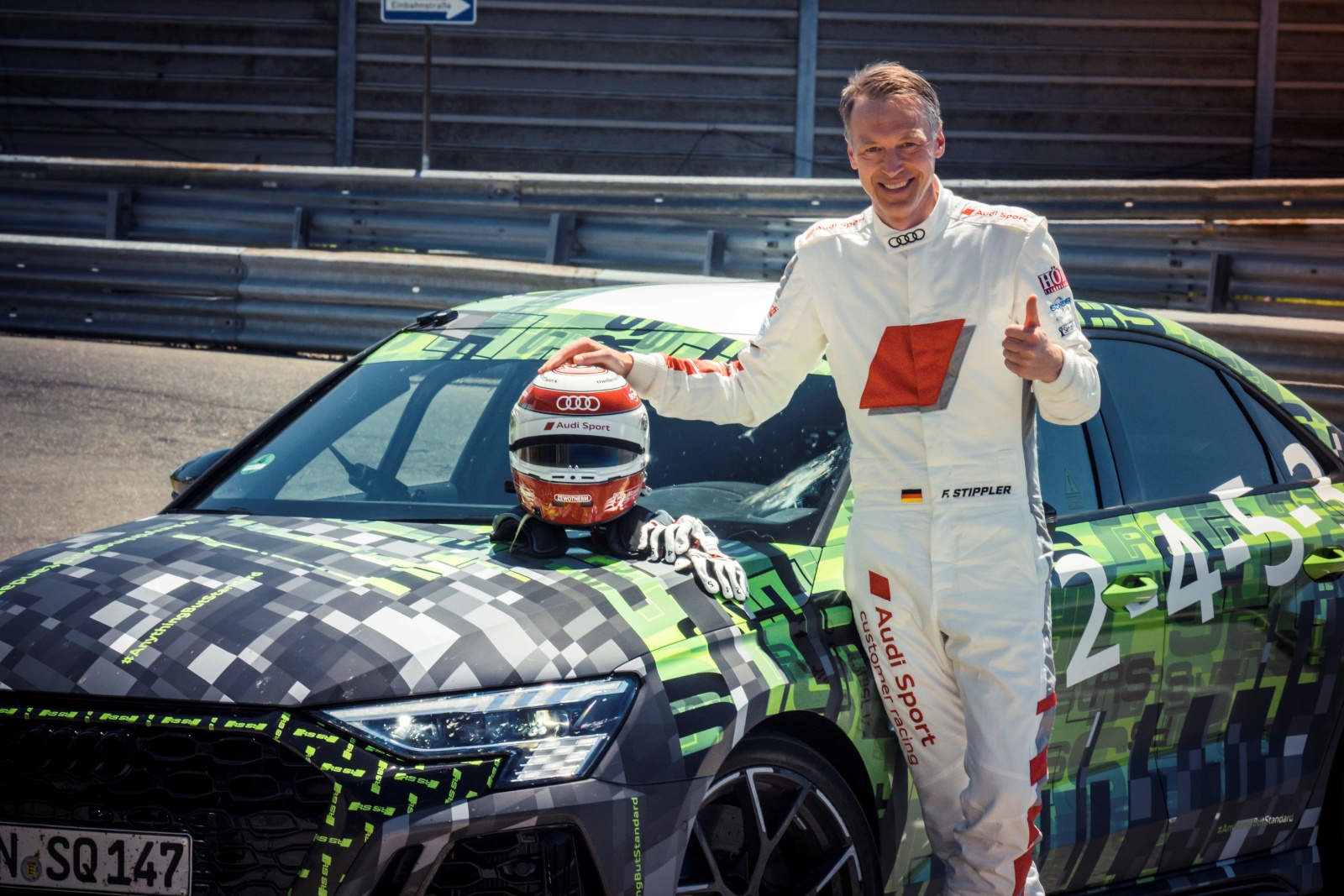Audi RS 3 Limousine bije rekord na Nurburgringu, Frank Stippler