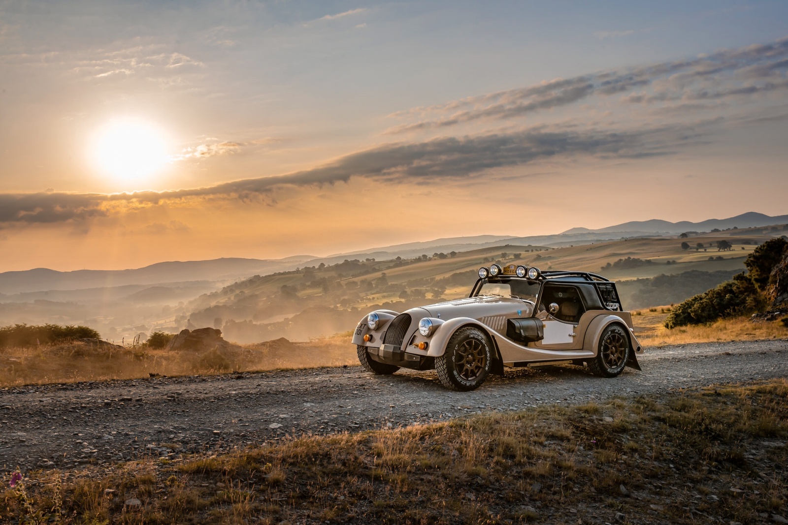 Morgan Plus Four CX-T - przód, bok