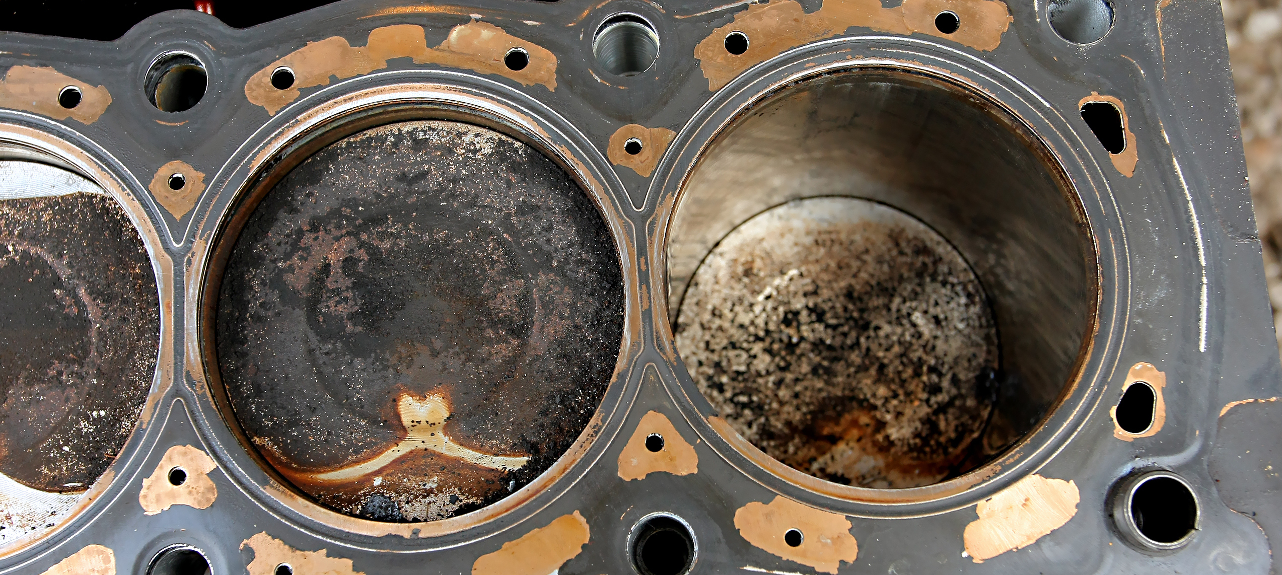 Wypalona uszczelka pod głowicą