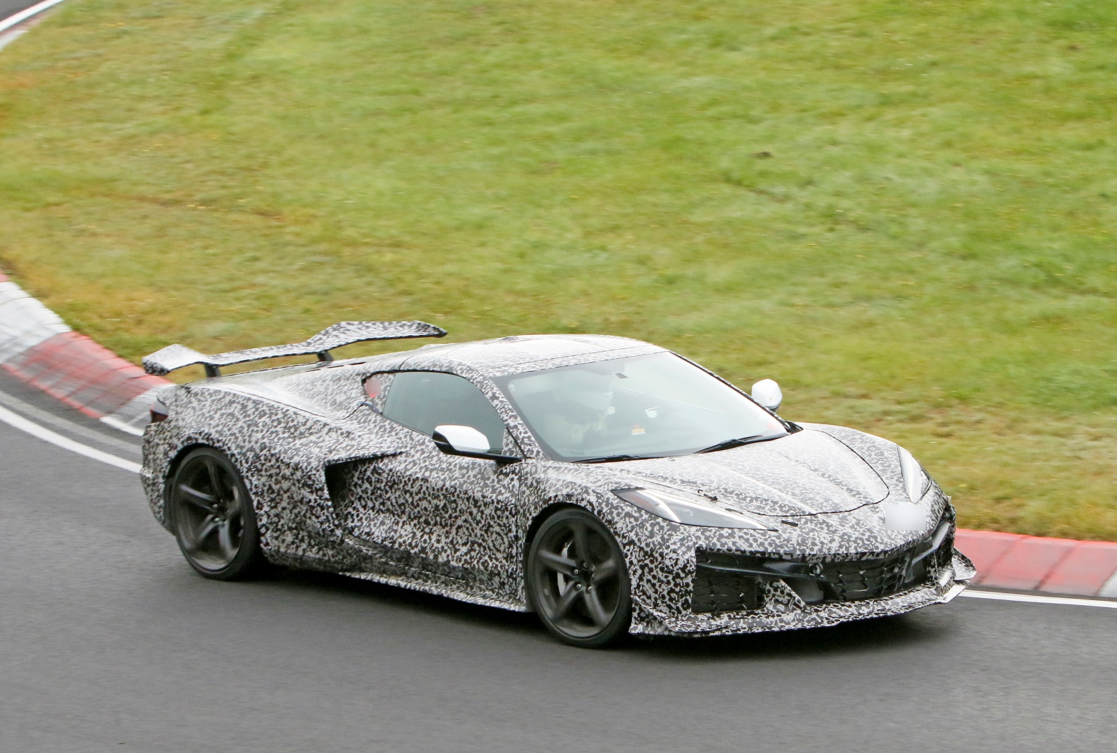 Chevrolet Corvette Z06 - przód