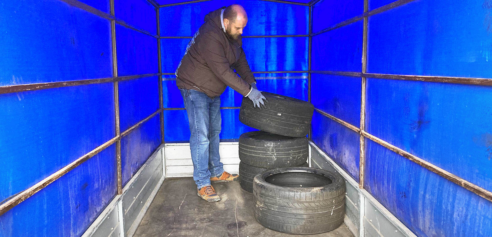 Przyczepa samochodowa