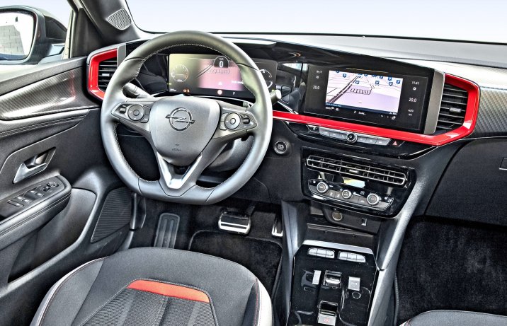 Opel Mokka 1.2 T 130 A8 - deska rozdzielcza