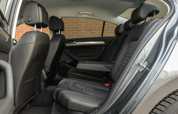Volkswagen Passat (B8) 1.8 TSI – kanapa
