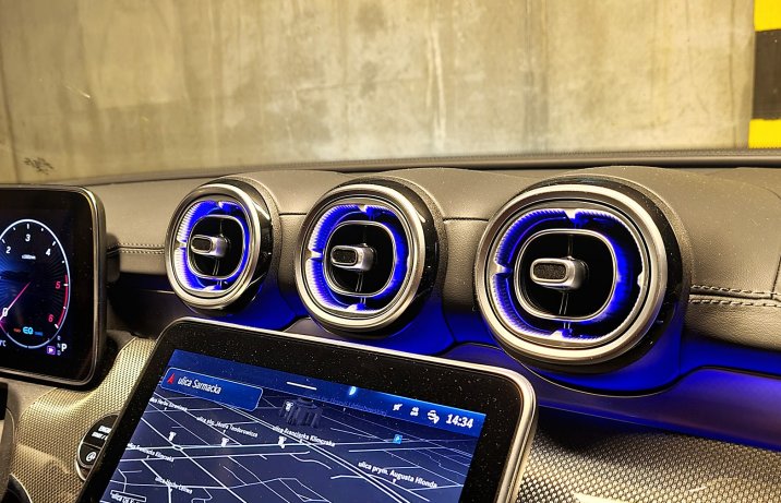 2021 Mercedes C 220 d - nawiewy