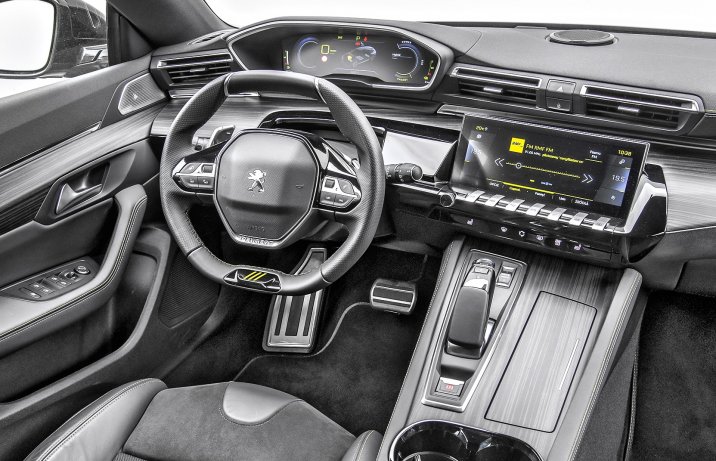 Peugeot 508 PSE SW - kokpit