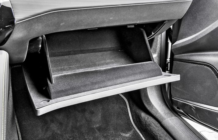 Peugeot 508 PSE SW - schowek