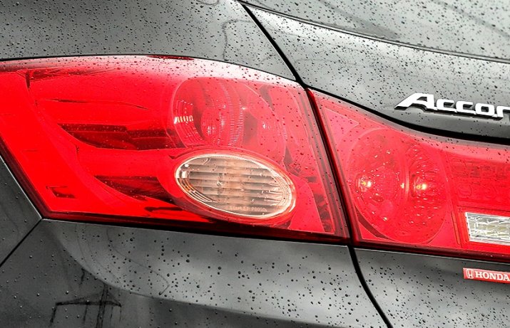 Używana Honda Accord VIII 2.0 Tourer – lampa tylna