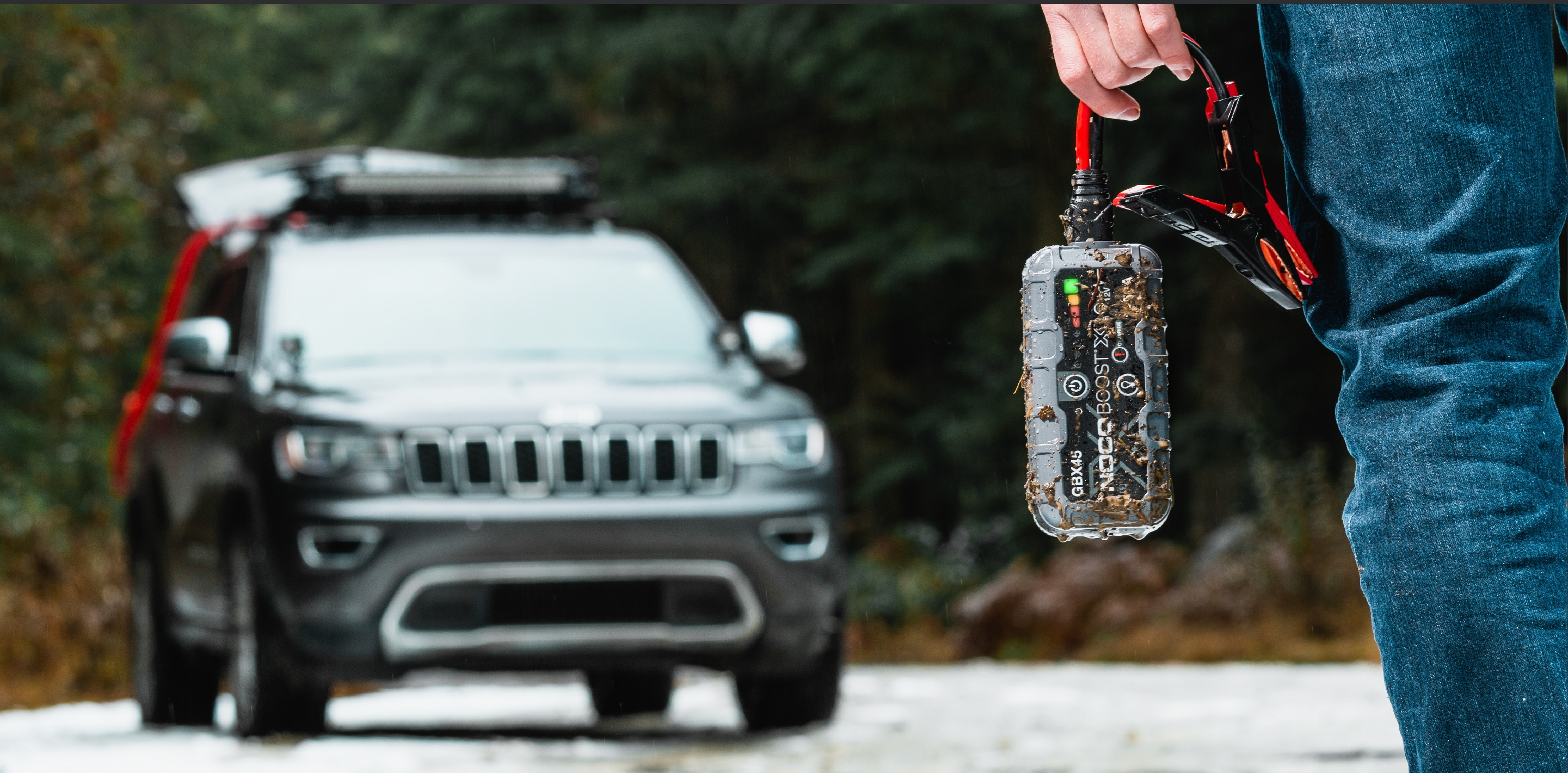 GBX45-Website-Main-Images_05_noco-1250A-jump-starter-engine-bay 2_OK