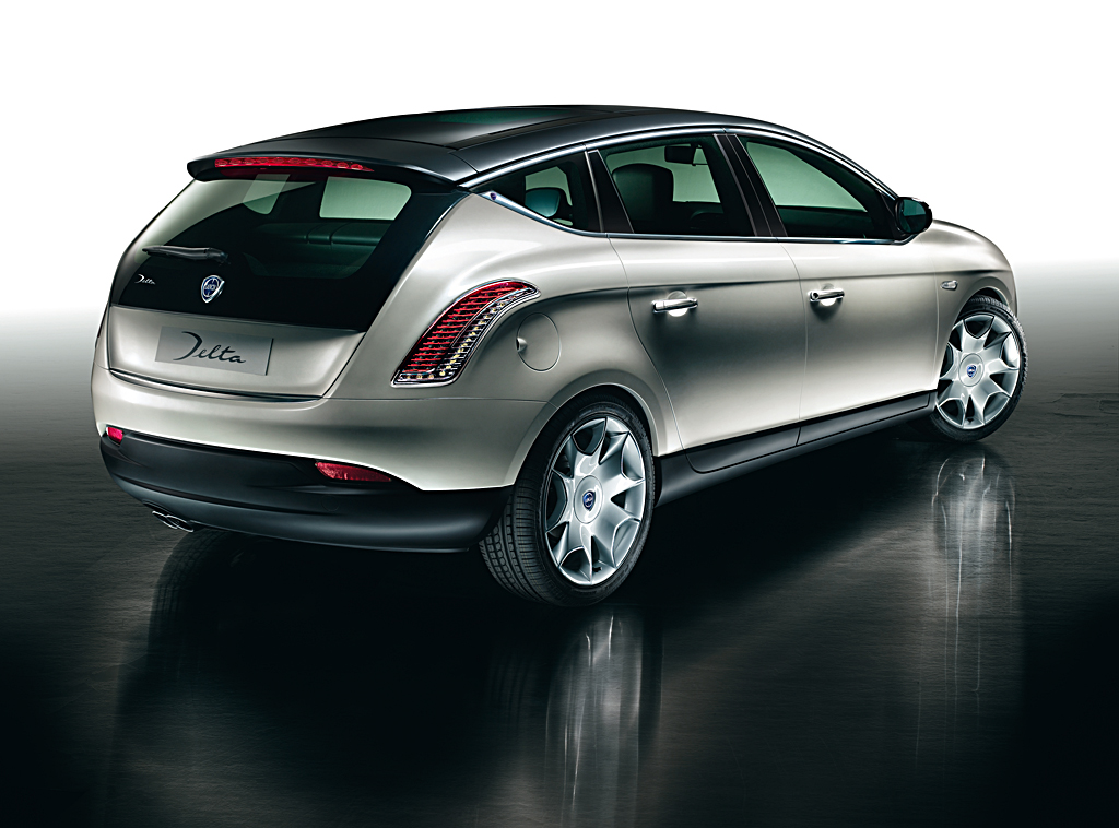 Lancia Delta III - tył