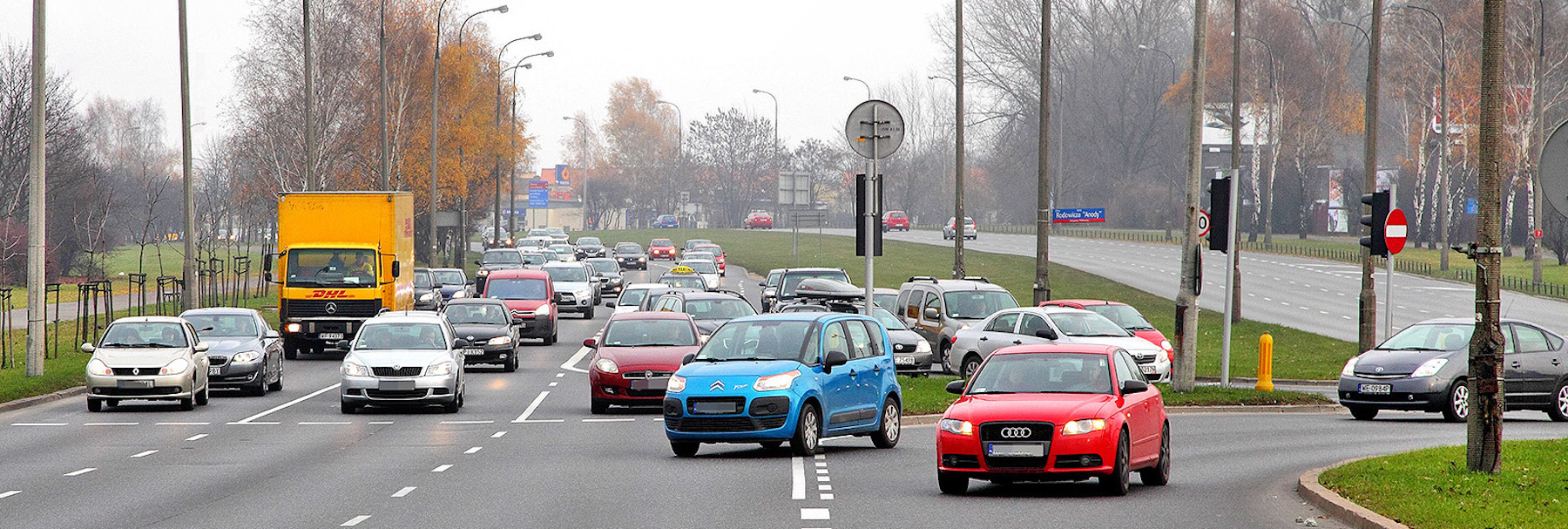 Zajmowanie właściwego pasa ruchu po skręcie