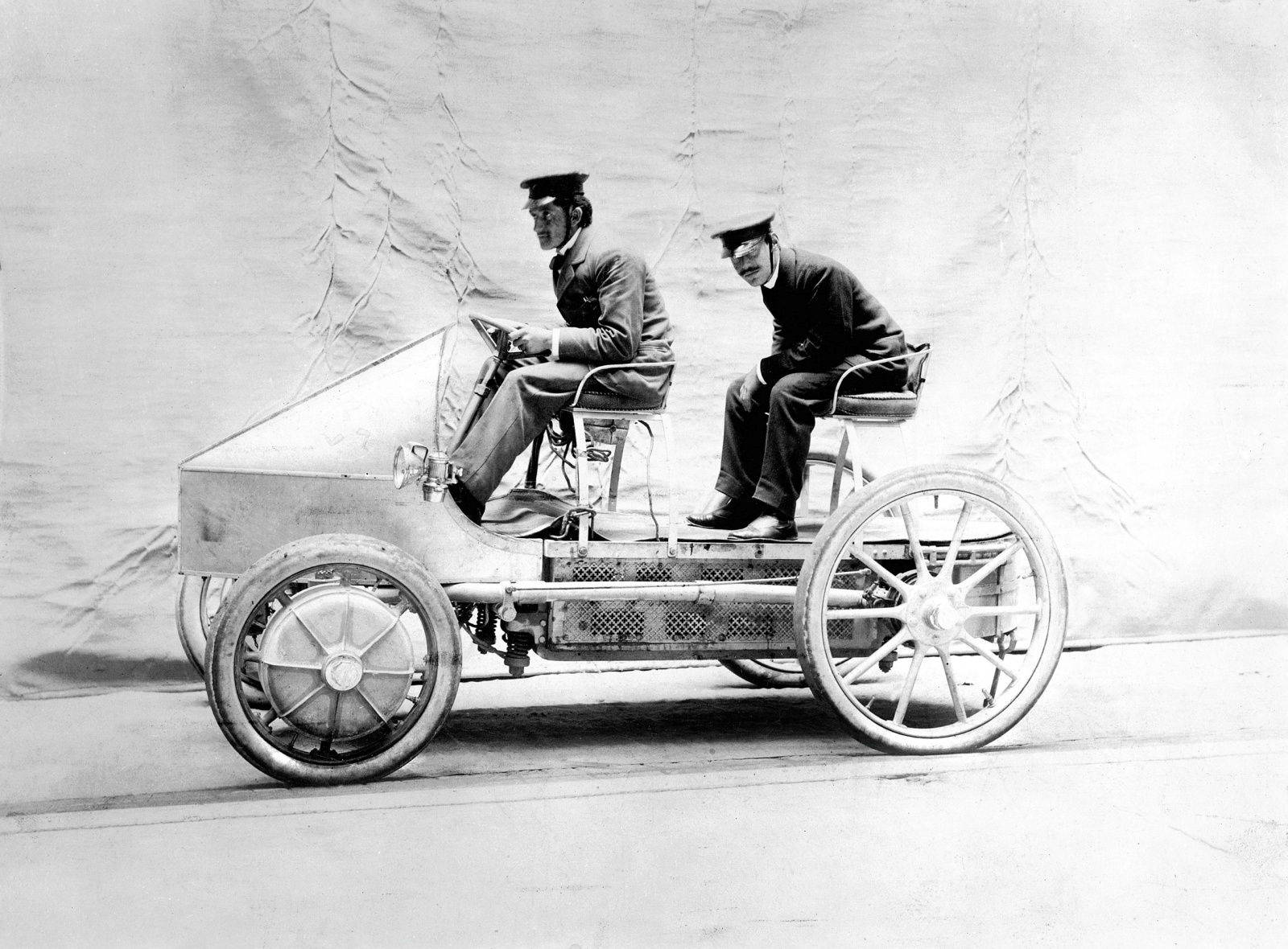 Lohner-Porsche Semper Vivus