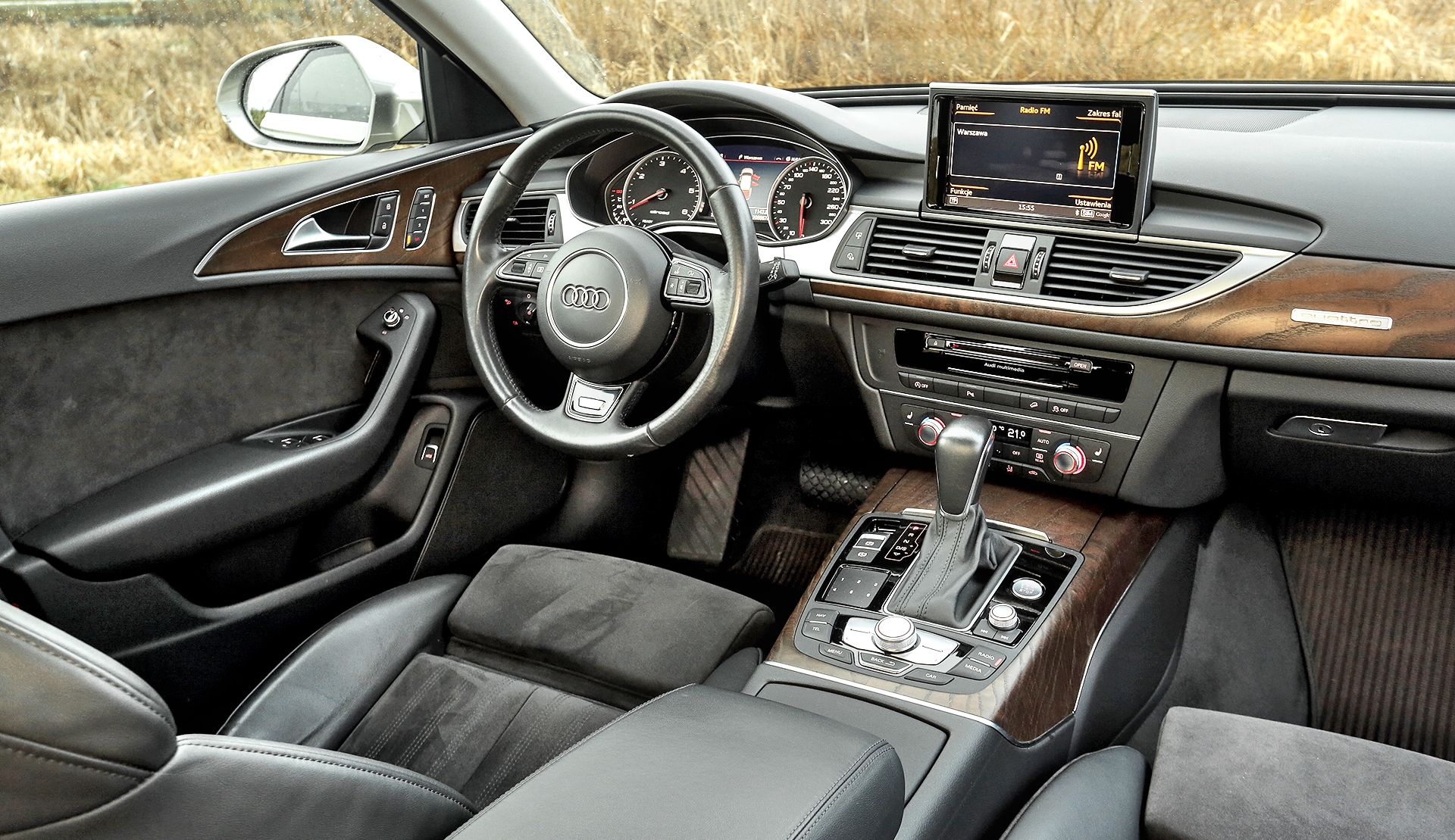 Audi A6 (C7) Allroad 3.0 TDI deska rozdzielcza