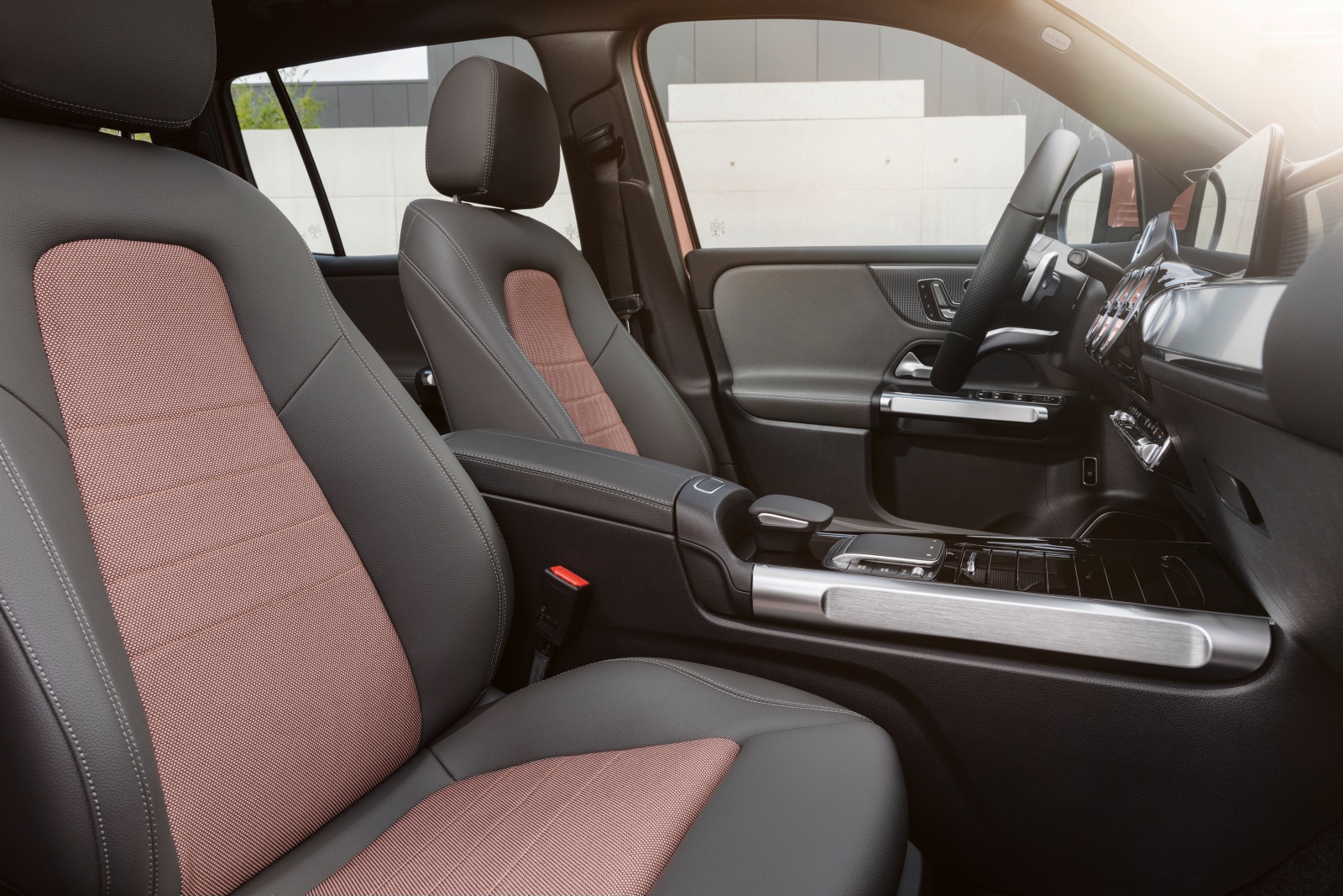 Mercedes EQB - wnętrze, fotele