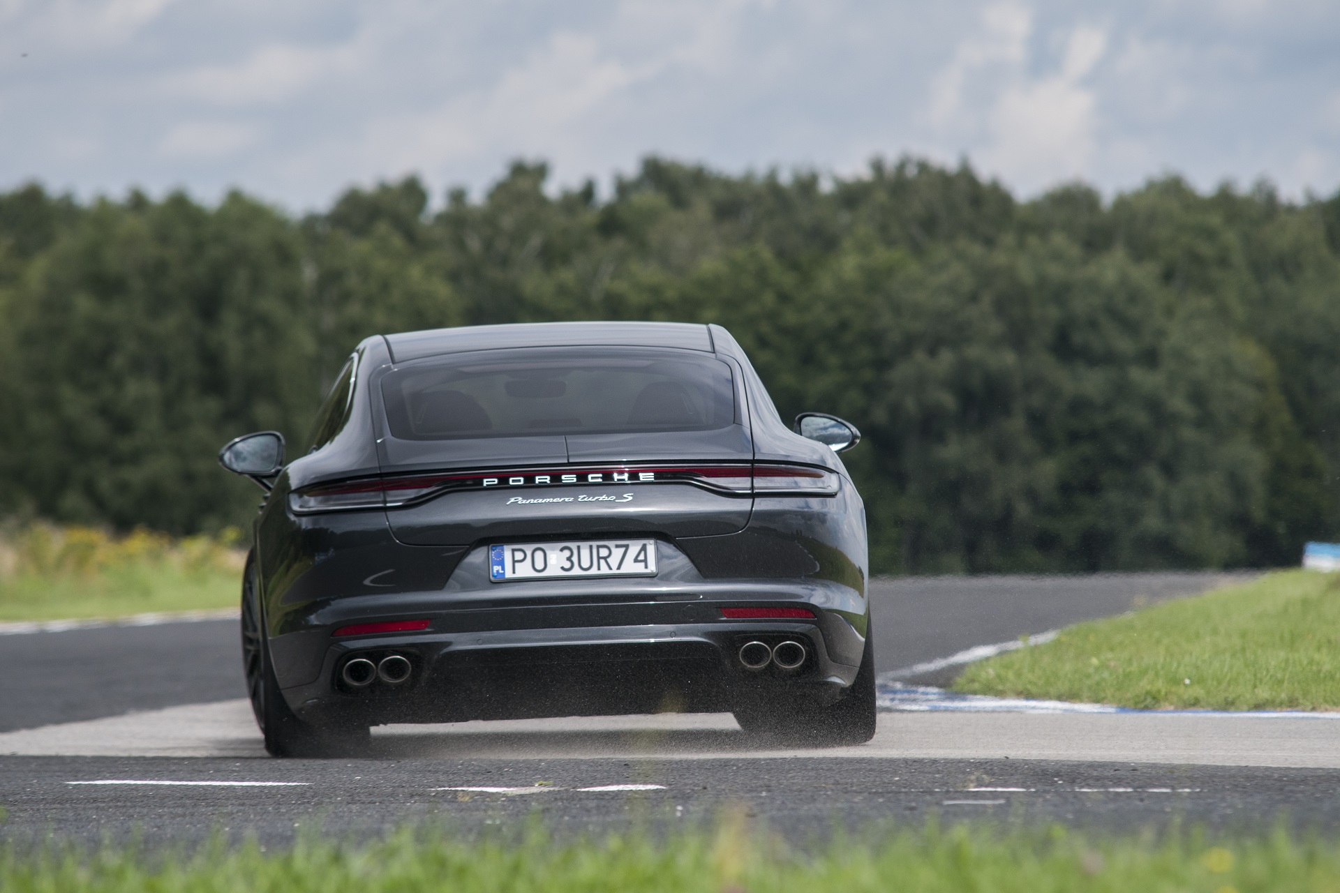 KSZ_PORSCHE_PANAMERA_II_FL_TURBOS_DYNAMIKA_049
