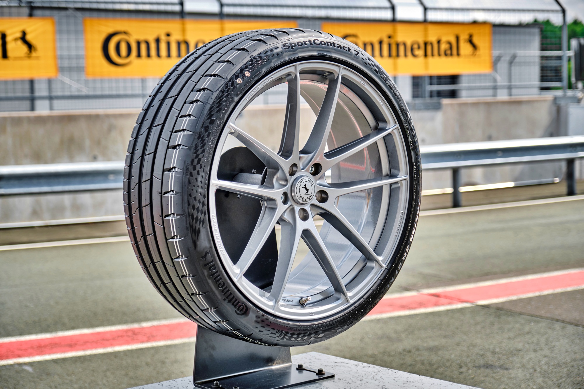 Continntal SportContact 7